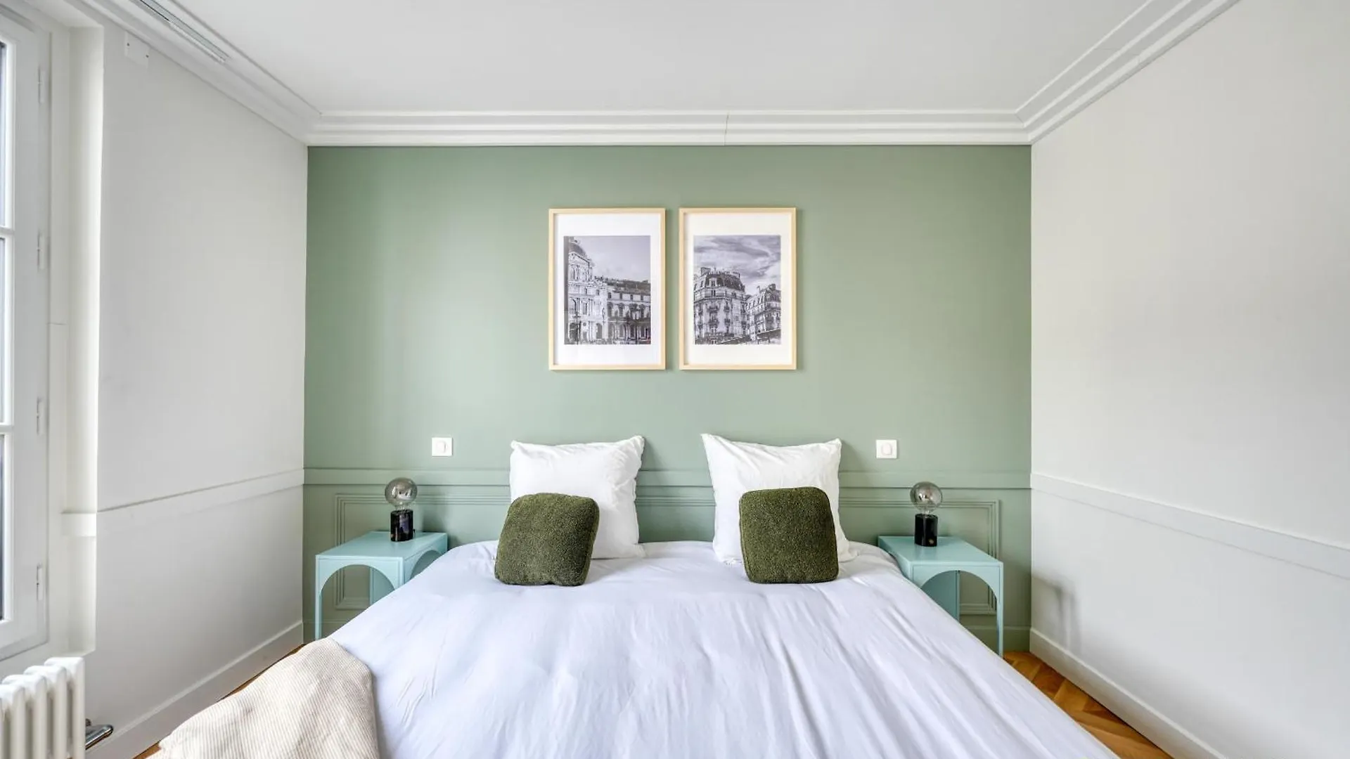 Charming 2-Bedroom With Living Room 47 M Paris 9E